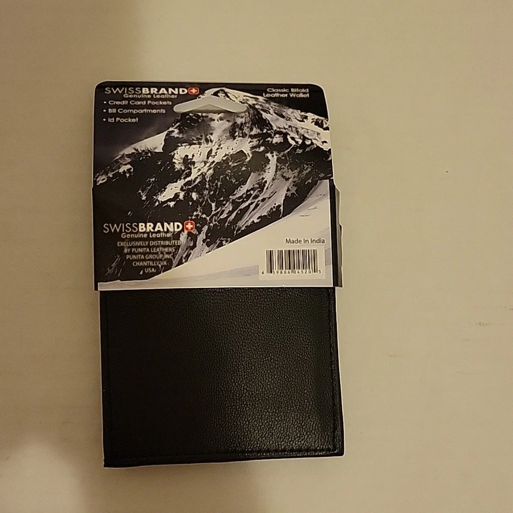 NWT: Swiss Brand Classic Leather Bifold Wallet
